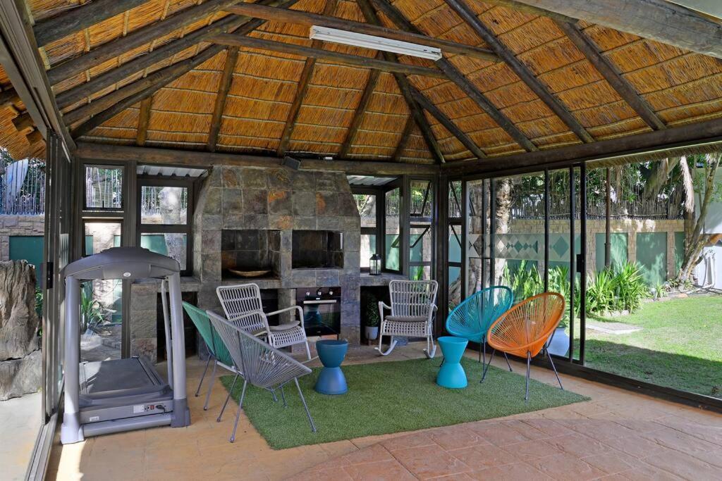 Mawethu Peaceful Garden With Covered Pool And Braai Area Kapsztad Zewnętrze zdjęcie